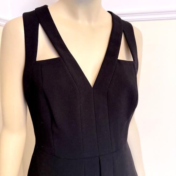 BCBG MAXAZRIA Hailee black sleeveless top - Picture 4 of 11